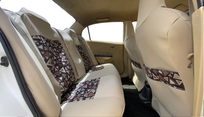 2017 Honda Amaze 1.5L I-DTEC VX, Diesel, Manual, 1,17,587 km, Right Side Rear Door Cabin