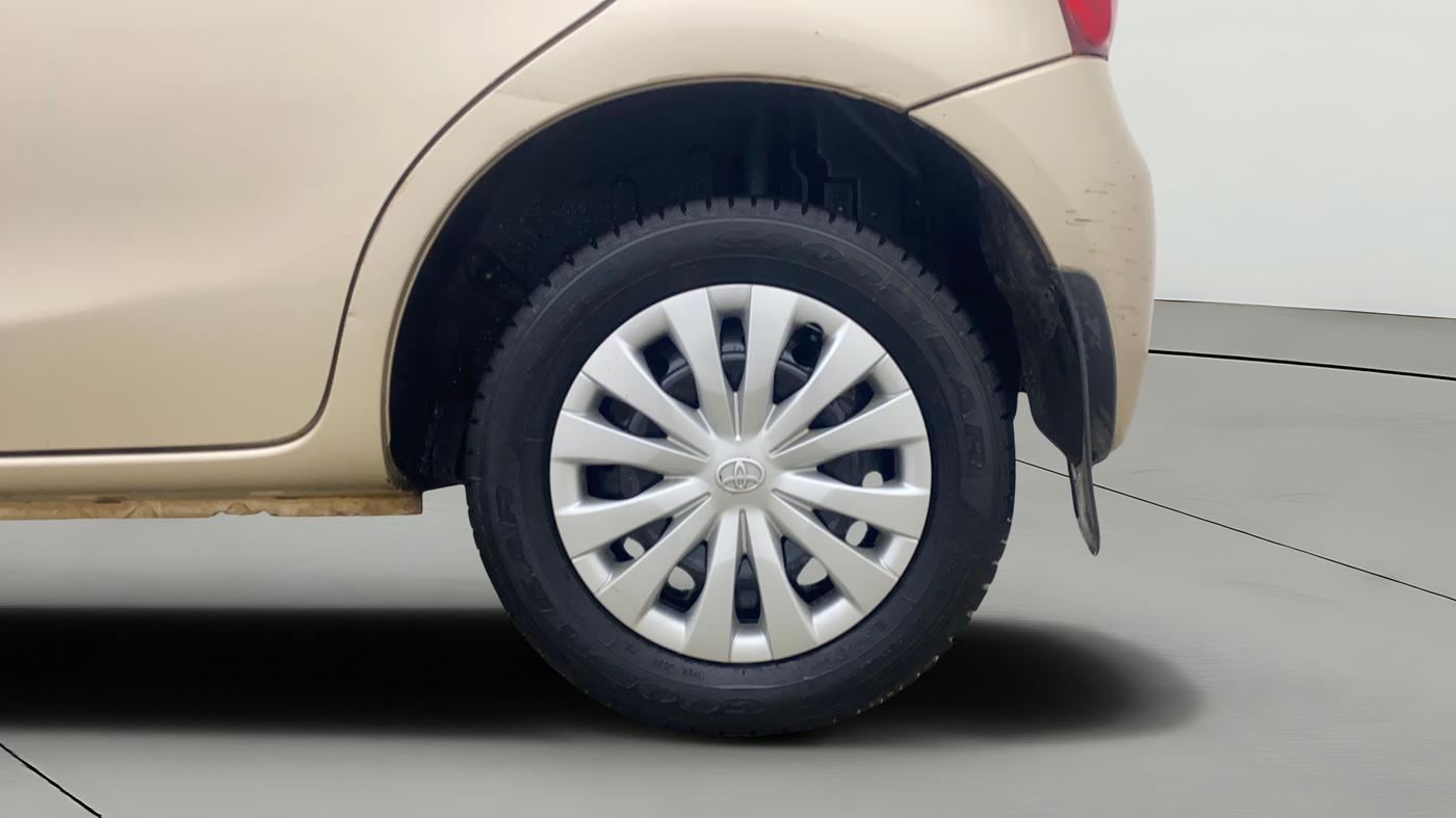 2013 Toyota Etios Liva G, Petrol, Manual, 17,283 km, Left Rear Wheel