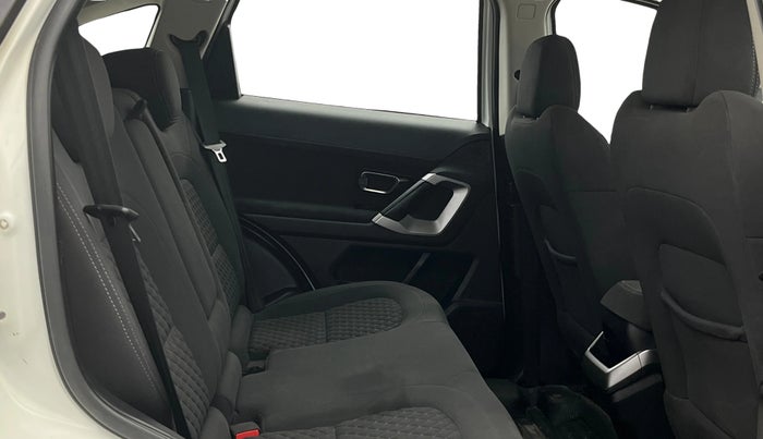 2019 Tata Harrier XT 2.0L KRYOTEC, Diesel, Manual, 86,556 km, Right Side Rear Door Cabin
