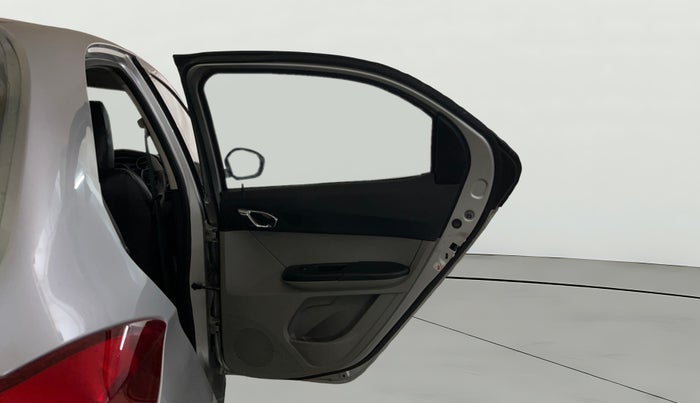 2016 Tata Tiago XZ PETROL, Petrol, Manual, 49,273 km, RHS Rear Door