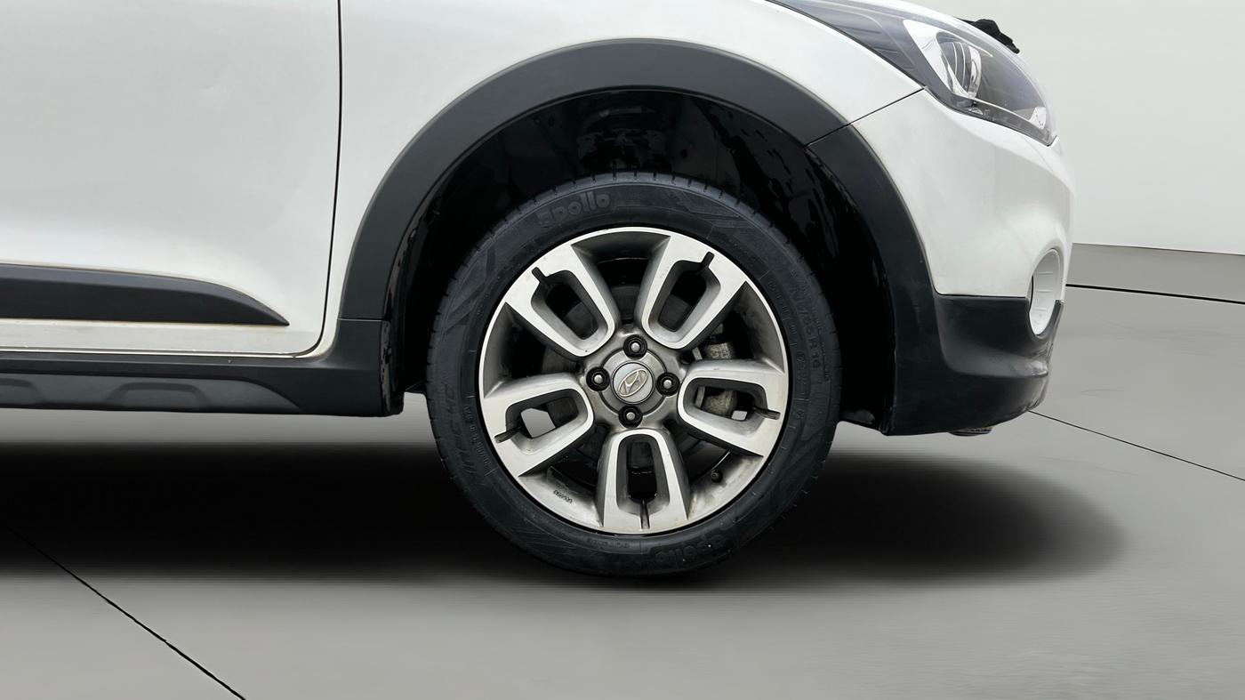 2017 Hyundai i20 Active 1.2 SX, Petrol, Manual, 63,751 km, Right Front Wheel