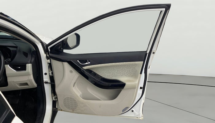 2023 Tata NEXON XZA Plus LUXS Diesel Jet, Diesel, Automatic, 32,219 km, RHS Front Door