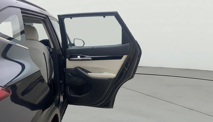 2022 KIA SELTOS HTX 1.5 DIESEL AT, Diesel, Automatic, 93,379 km, RHS Rear Door