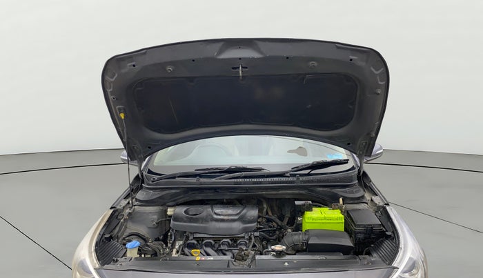 2017 Hyundai Verna 1.6 VTVT SX O, Petrol, Manual, 1,12,398 km, Open Bonet