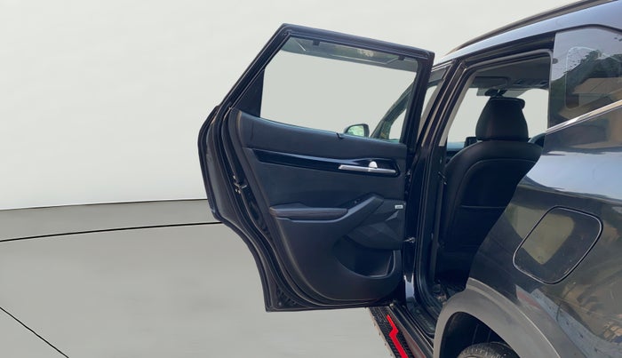 2022 KIA SELTOS GTX PLUS 1.4, Petrol, Manual, 40,260 km, LHS Rear Door