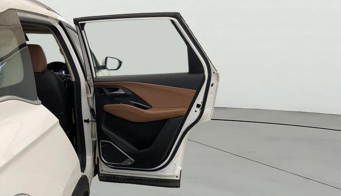 2023 MG HECTOR PLUS Sharp Pro 1.5 Turbo Petrol CVT 6 STR, Petrol, Automatic, 46,361 km, RHS Rear Door