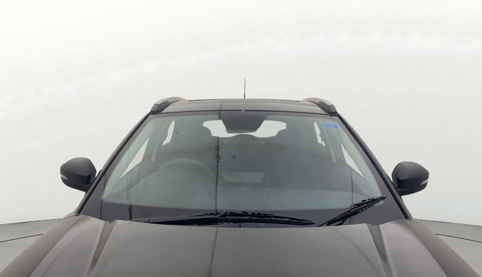 2022 Tata NEXON XMA SUNROOF PETROL, Petrol, Automatic, 17,562 km, Front Windshield
