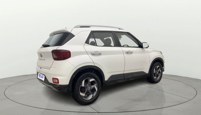 2021 Hyundai VENUE SX 1.5 (O) EXECUTIVE CRDI, Diesel, Manual, 82,303 km, Right Back Diagonal