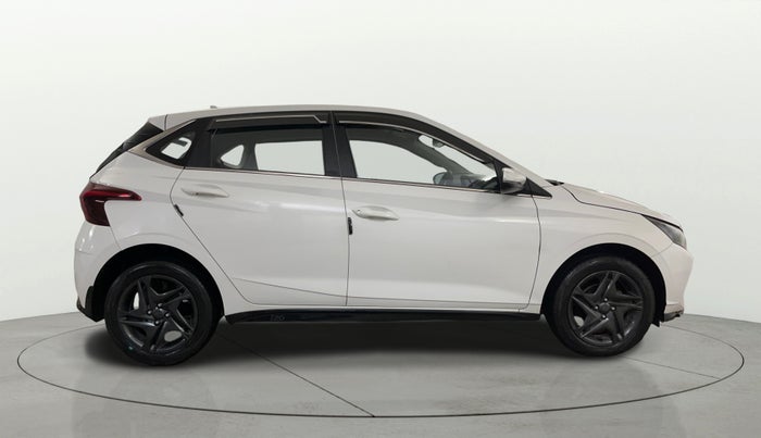 2022 Hyundai NEW I20 SPORTZ 1.2 MT, Petrol, Manual, 50,366 km, Right Side View