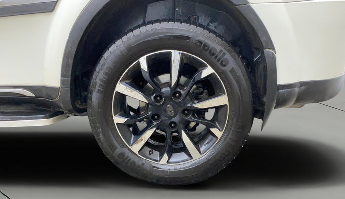 2019 Mahindra XUV500 W11 AT, Diesel, Automatic, 93,553 km, Left Rear Wheel