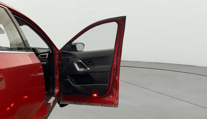 2020 Tata Harrier XM 2.0L KRYOTEC, Diesel, Manual, 73,584 km, RHS Front Door