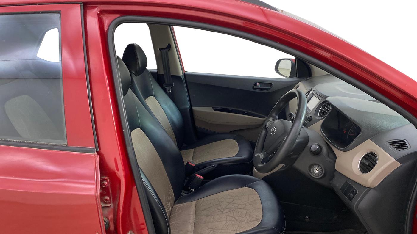 2019 Hyundai Grand i10 MAGNA AT 1.2 KAPPA VTVT, Petrol, Automatic, 36,769 km, Right Side Front Door Cabin