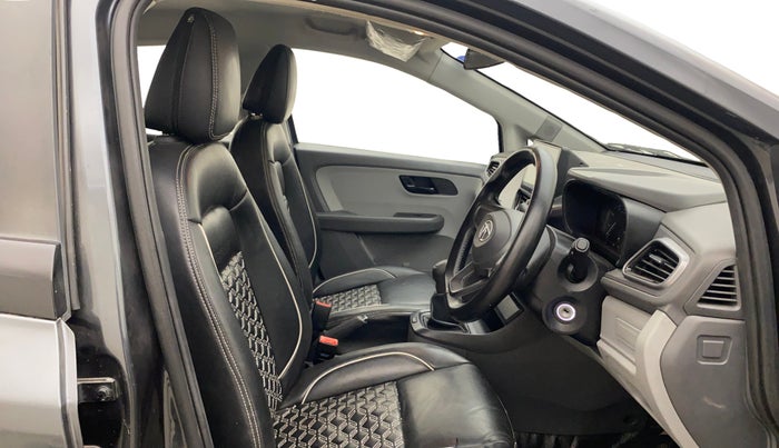 2020 Tata ALTROZ XE PETROL, Petrol, Manual, 50,672 km, Right Side Front Door Cabin