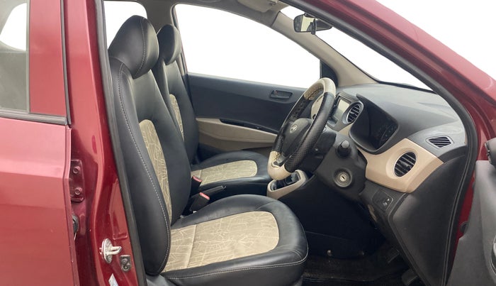 2015 Hyundai Grand i10 MAGNA 1.2 KAPPA VTVT, Petrol, Manual, 1,02,210 km, Right Side Front Door Cabin