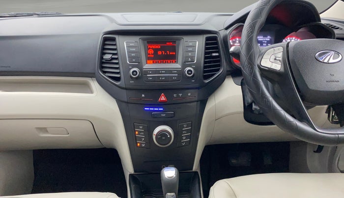 2021 Mahindra XUV300 W6 1.2 PETROL AMT, Petrol, Automatic, 63,607 km, Air Conditioner