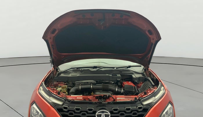 2020 Tata Harrier XZA 2.0L, Diesel, Automatic, 96,405 km, Open Bonet