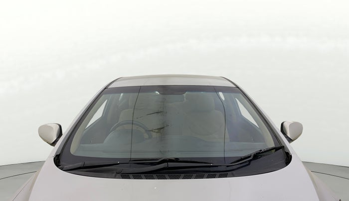 2012 Hyundai New Elantra 1.6 S MT DIESEL, Diesel, Manual, 1,29,540 km, Front Windshield