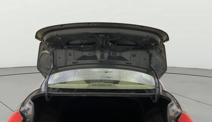 2015 Maruti Ciaz ZXI, Petrol, Manual, 94,892 km, Boot Door Open