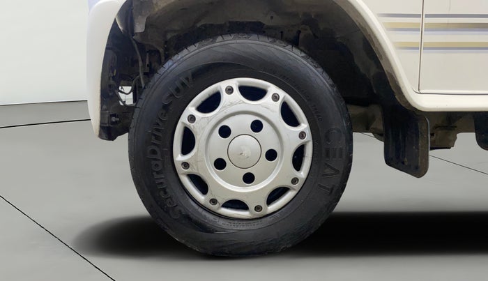 2023 Mahindra Bolero B6, Diesel, Manual, 29,109 km, Left Front Wheel