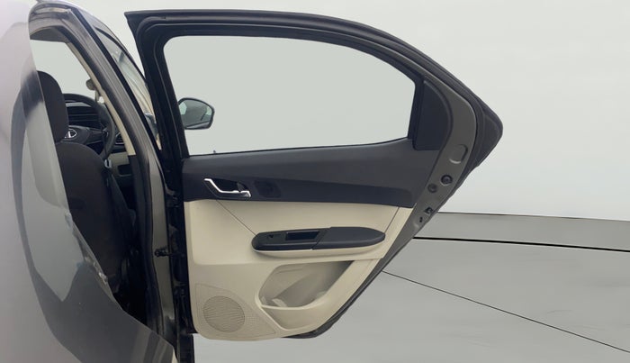 2022 Tata Tiago XZ PLUS PETROL, Petrol, Manual, 39,779 km, RHS Rear Door