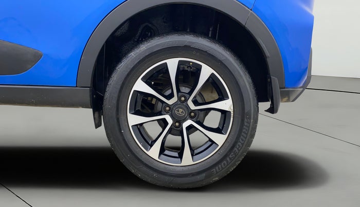 2020 Tata NEXON XZA PLUS (O) PETROL DUAL TONE, Petrol, Automatic, 55,936 km, Left Rear Wheel