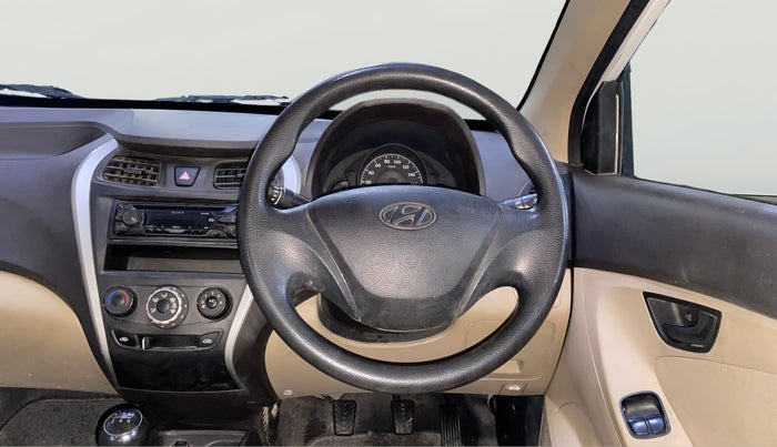 2017 Hyundai Eon ERA +, Petrol, Manual, 32,147 km, Steering Wheel Close Up