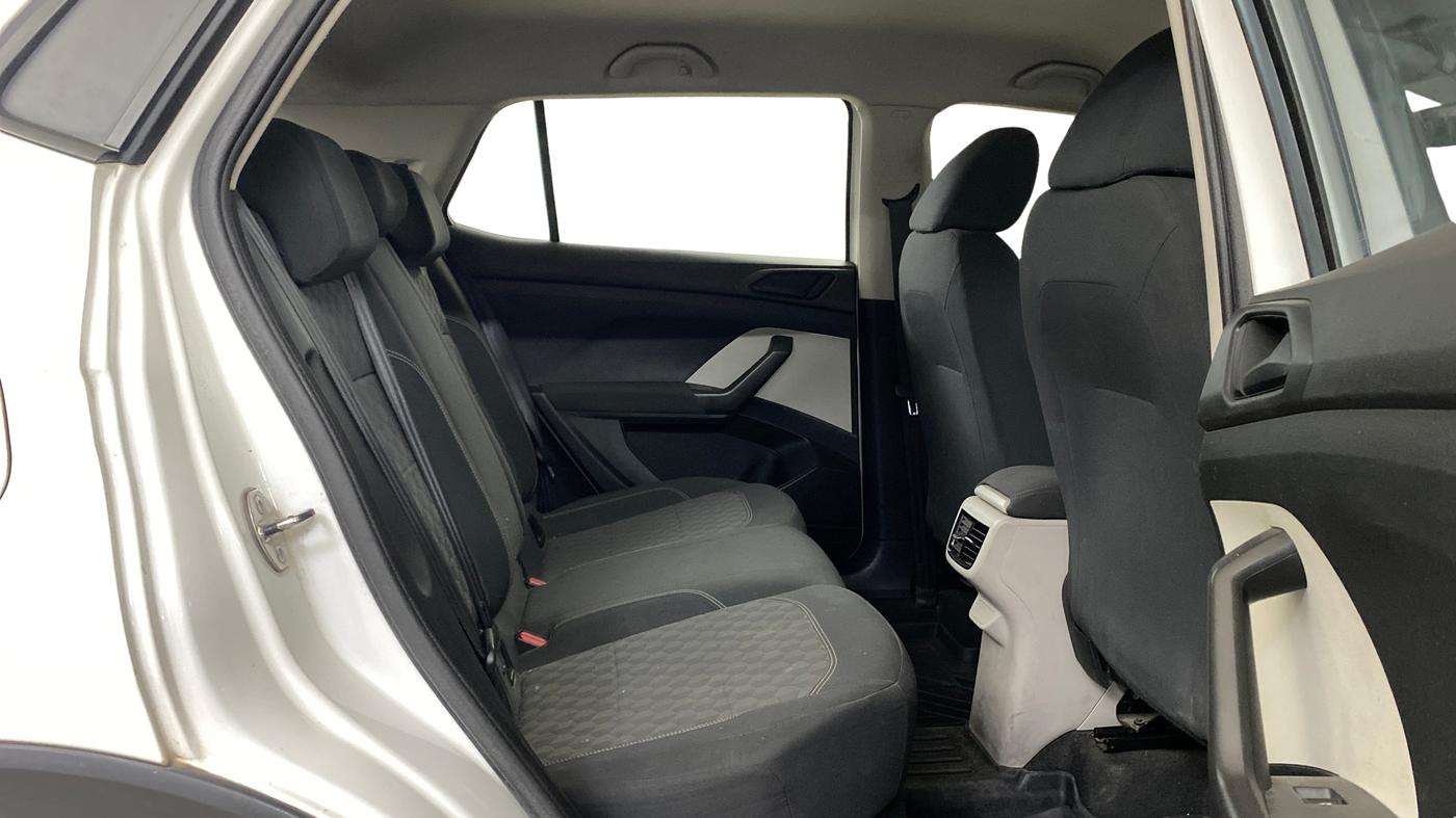 2023 Volkswagen TAIGUN COMFORTLINE 1.0 TSI MT, Petrol, Manual, 58,195 km, Right Side Rear Door Cabin
