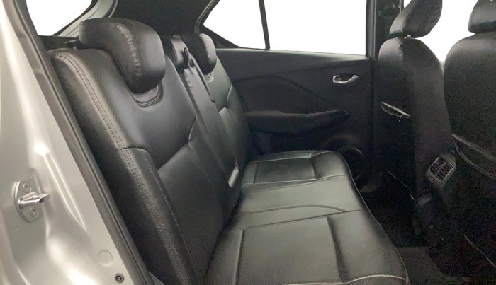 2021 Nissan Kicks XV 1.5, Petrol, Manual, 18,531 km, Right Side Rear Door Cabin