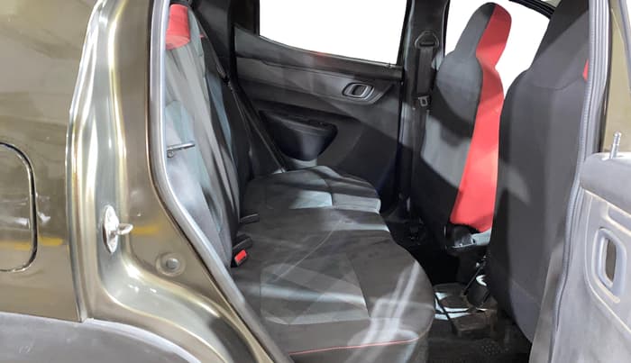 2022 Renault Kwid RXT 1.0 AMT (O), Petrol, Automatic, 49,861 km, Right Side Rear Door Cabin