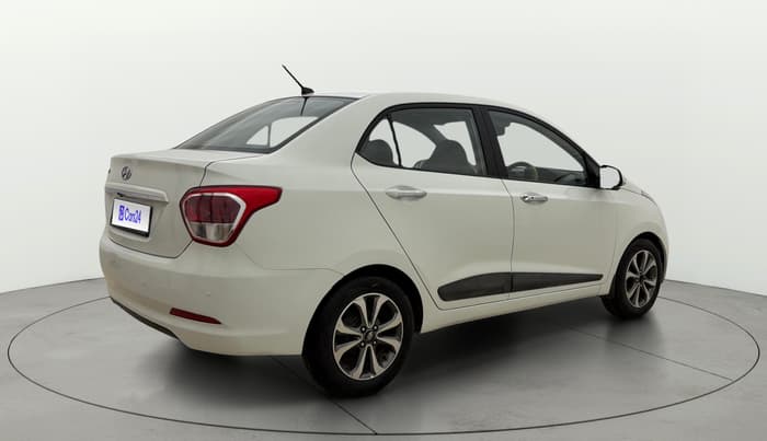 2014 Hyundai Xcent SX 1.2 (O), Petrol, Manual, 1,17,664 km, Right Back Diagonal