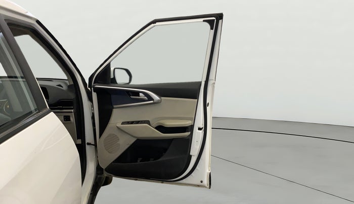 2024 KIA CARENS Premium (O) 1.5 Petrol 7 STR, Petrol, Manual, 56,101 km, RHS Front Door