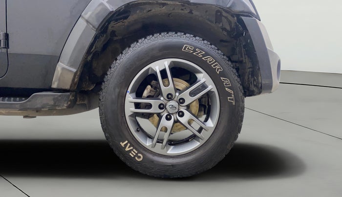 2021 Mahindra Thar LX  P 4WD AT CONVERTIBLE, Petrol, Automatic, 19,052 km, Right Front Wheel