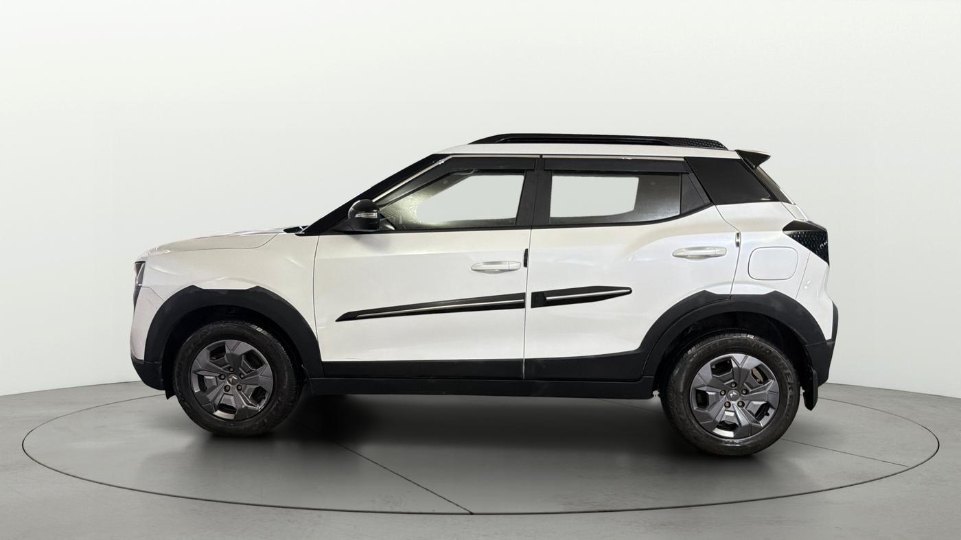 2025 Mahindra XUV 3XO MX3 Pro 1.2 L TCMPFi, Petrol, Manual, 5,280 km, Left Side