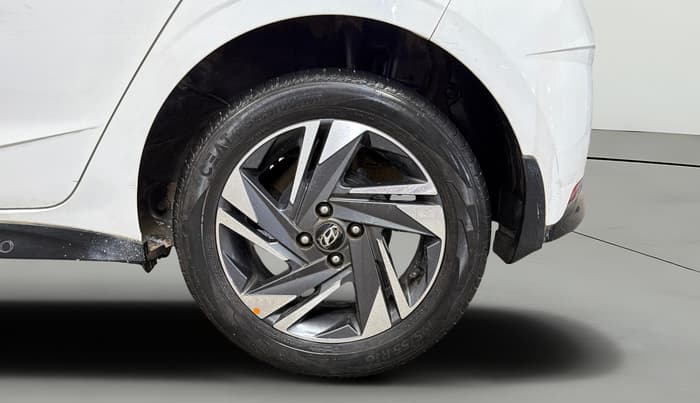 2022 Hyundai NEW I20 ASTA (O) 1.2 MT, Petrol, Manual, 16,688 km, Left Rear Wheel