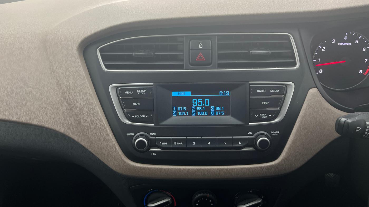 2018 Hyundai Elite i20 MAGNA EXECUTIVE 1.2, Petrol, Manual, 55,426 km, Air Conditioner