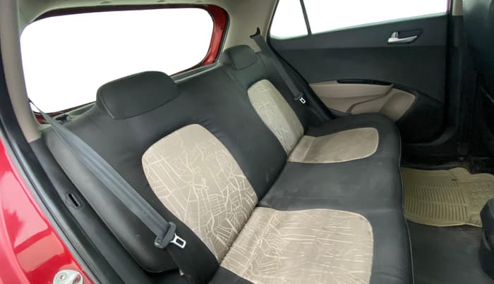 2017 Hyundai Grand i10 SPORTZ (O) AT 1.2 KAPPA VTVT, Petrol, Automatic, 61,109 km, Right Side Rear Door Cabin
