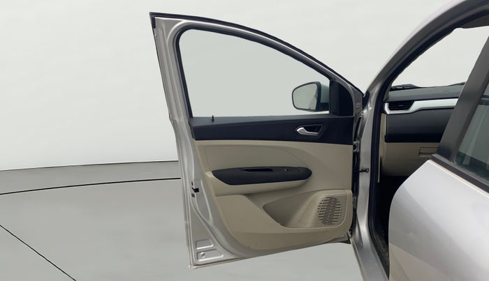 2020 Renault TRIBER RXZ AMT, Petrol, Automatic, 20,552 km, LHS Front Door