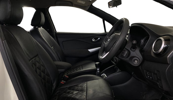 2020 Nissan Kicks XV 1.5, Petrol, Manual, 35,522 km, Right Side Front Door Cabin