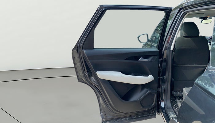 2021 MG HECTOR PLUS SUPER 1.5 PETROL TURBO HYBRID MT 7-STR, Petrol, Manual, 29,252 km, LHS Rear Door