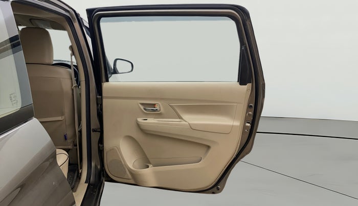 2024 Maruti Ertiga VXi (O), Petrol, Manual, 21,464 km, RHS Rear Door