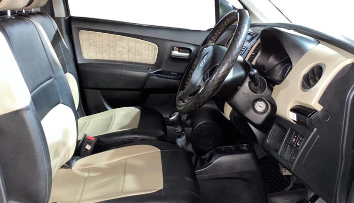 2017 Maruti Wagon R 1.0 VXI, Petrol, Manual, 26,069 km, Right Side Front Door Cabin