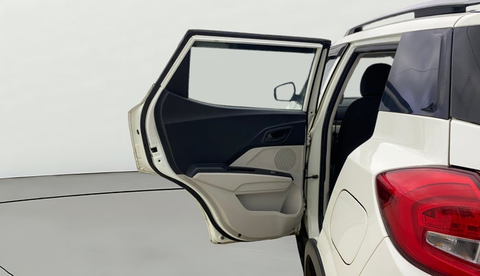 2023 Mahindra XUV300 W4 1.2 PETROL, Petrol, Manual, 14,651 km, LHS Rear Door