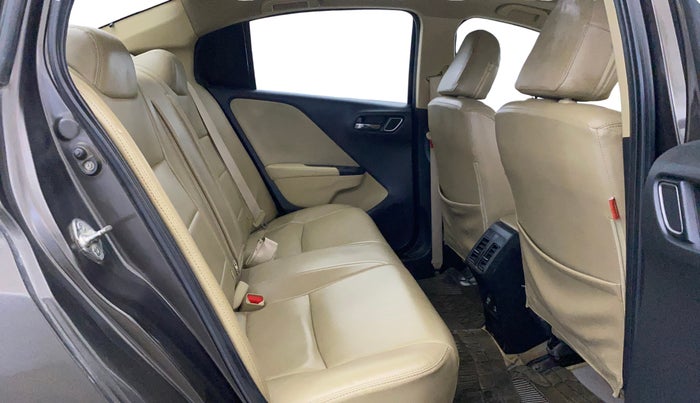 2019 Honda City 1.5L I-VTEC VX, CNG, Manual, 64,055 km, Right Side Rear Door Cabin