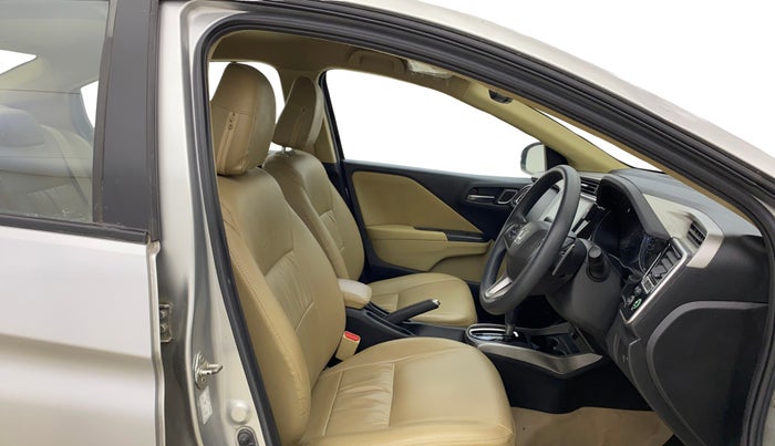 2017 Honda City 1.5L I-VTE V CVT, Petrol, Automatic, 32,951 km, Right Side Front Door Cabin