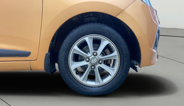 2015 Hyundai Grand i10 ASTA (O) 1.2 KAPPA VTVT, Petrol, Manual, 59,367 km, Right Front Wheel