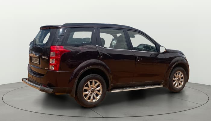 2015 Mahindra XUV500 W10, Diesel, Manual, 80,870 km, Right Back Diagonal