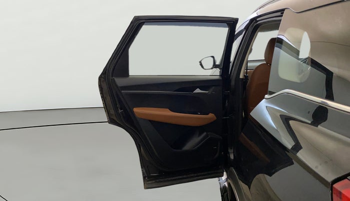 2022 MG HECTOR PLUS SHARP 1.5 PETROL TURBO CVT 6-STR, Petrol, Automatic, 32,789 km, LHS Rear Door