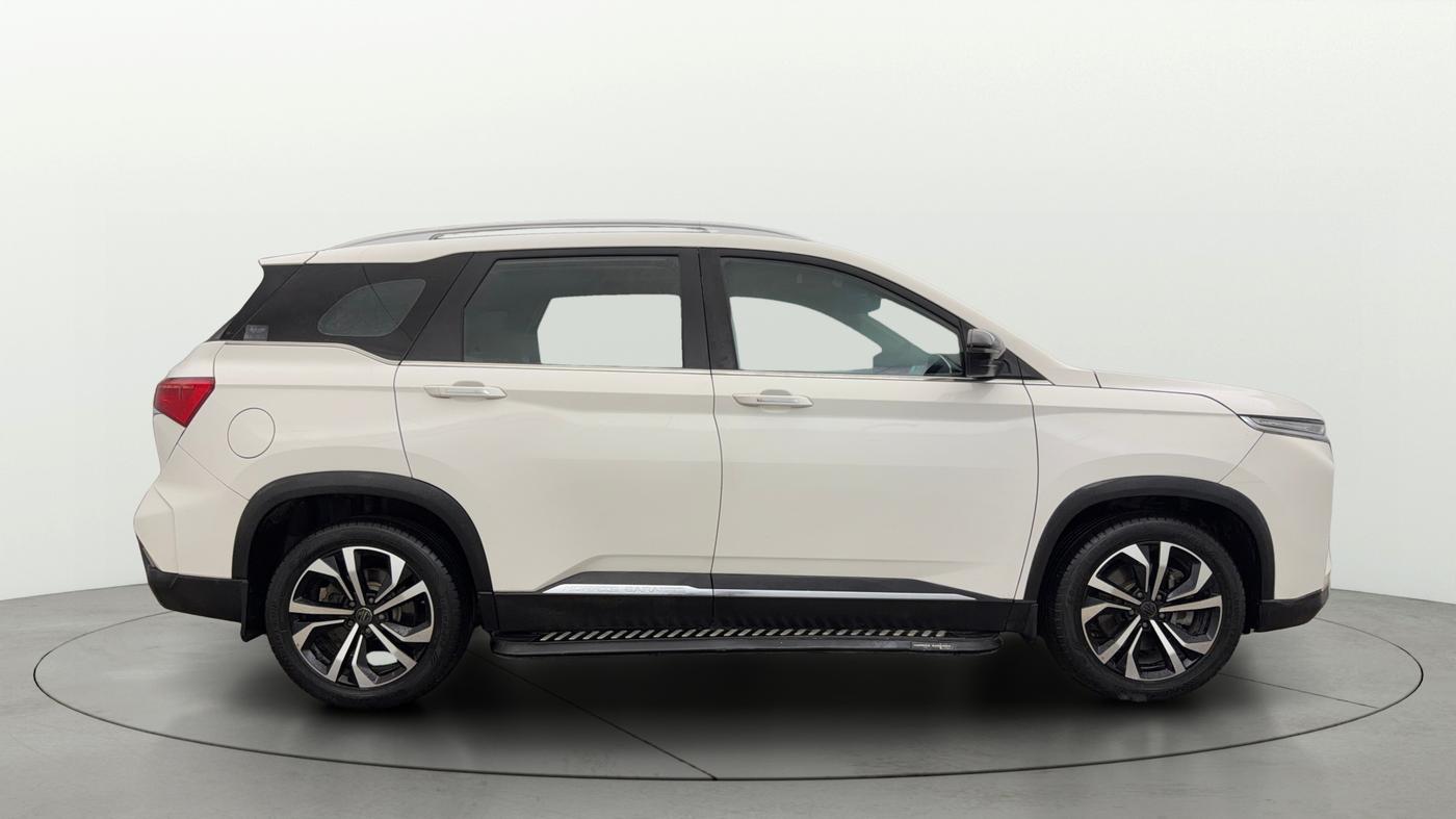 2023 MG HECTOR PLUS SHARP PRO 1.5 PETROL TURBO CVT 7 STR, Petrol, Automatic, 41,683 km, Right Side View