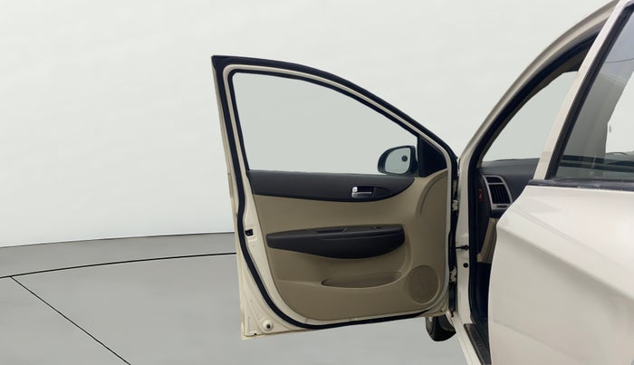 2012 Hyundai i20 ASTA 1.4 CRDI, Diesel, Manual, 1,05,124 km, LHS Front Door