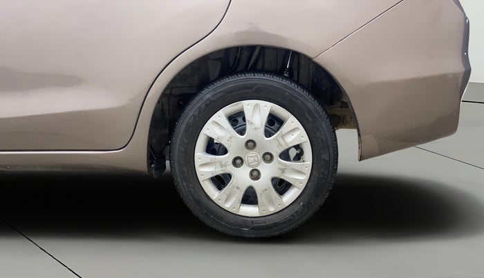 2015 Honda Amaze 1.2L I-VTEC SX, Petrol, Manual, 1,03,952 km, Left Rear Wheel